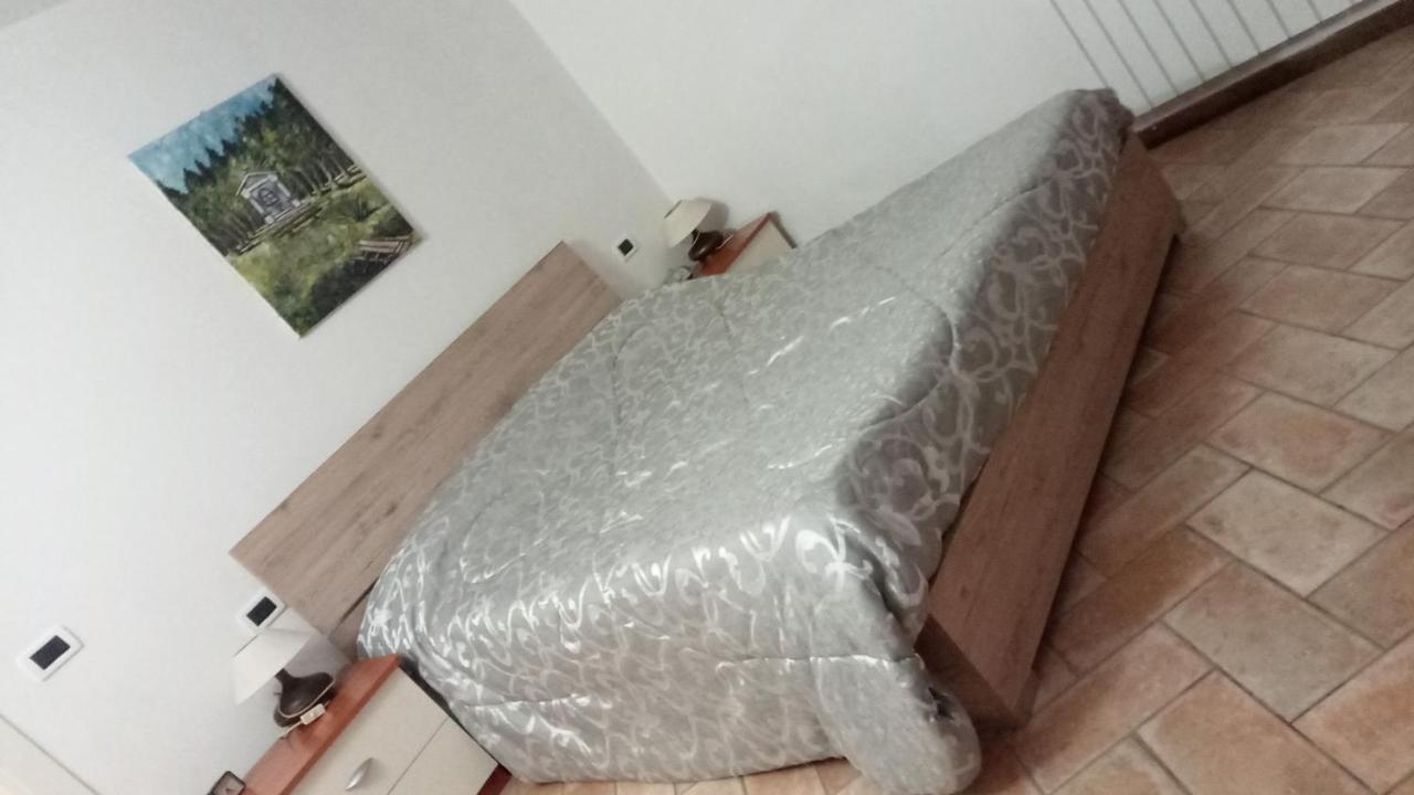Nina House Apartment Imperia Bagian luar foto