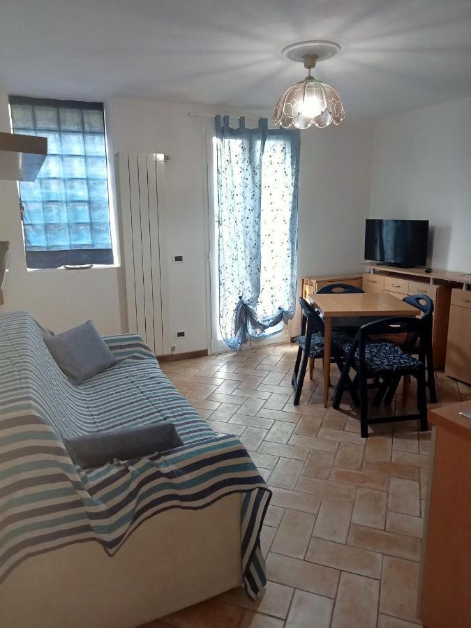 Nina House Apartment Imperia Bagian luar foto